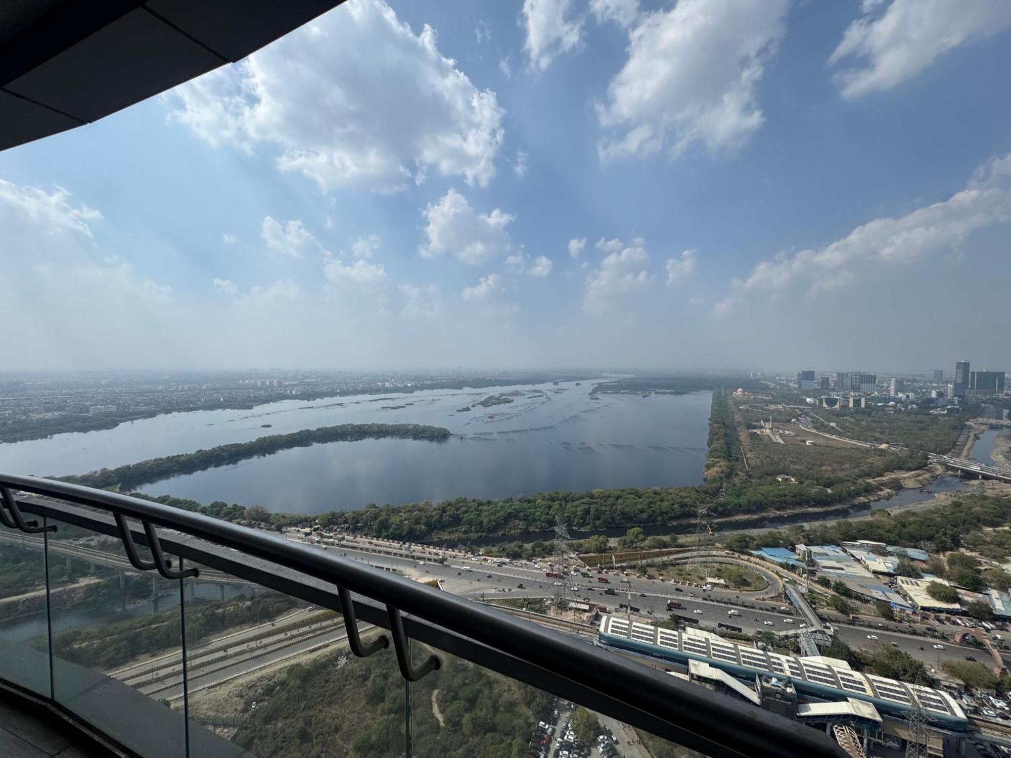 Apartment Whistling Winds New Delhi